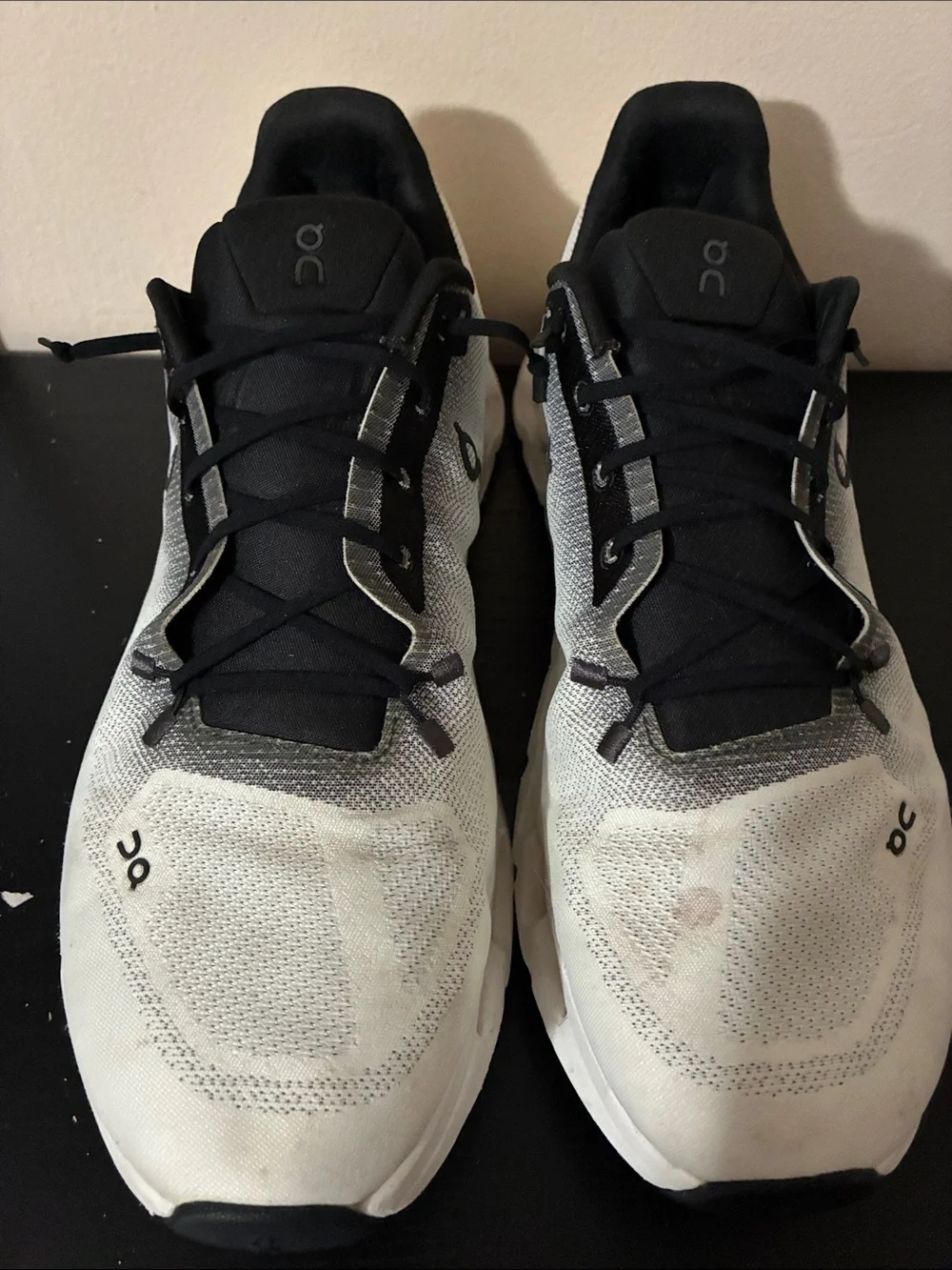 On Cloudtilt sneakers in the black and ivory colorway Mens Size 13M